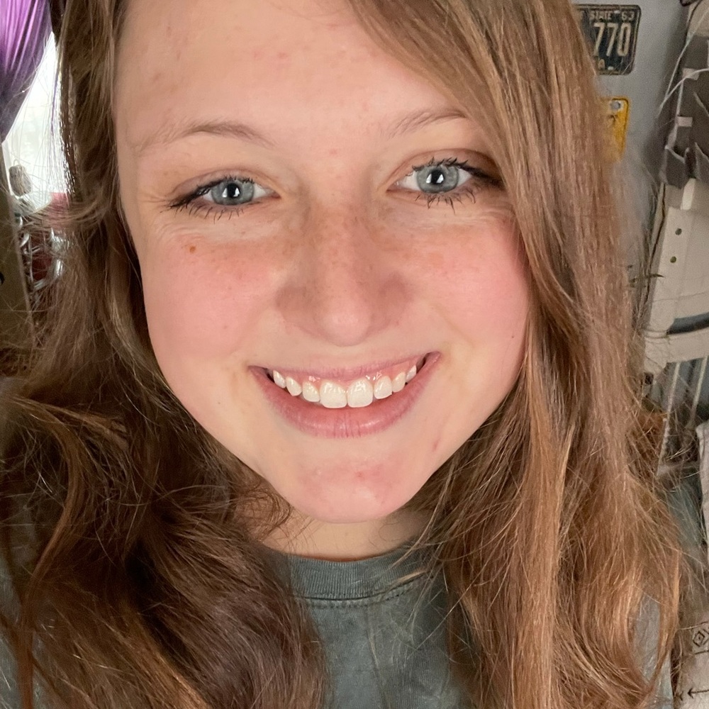 Meet your Posher, Hannah